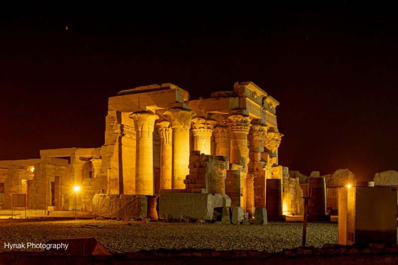 Egyptian-Temple-at-nigth-1-of-1