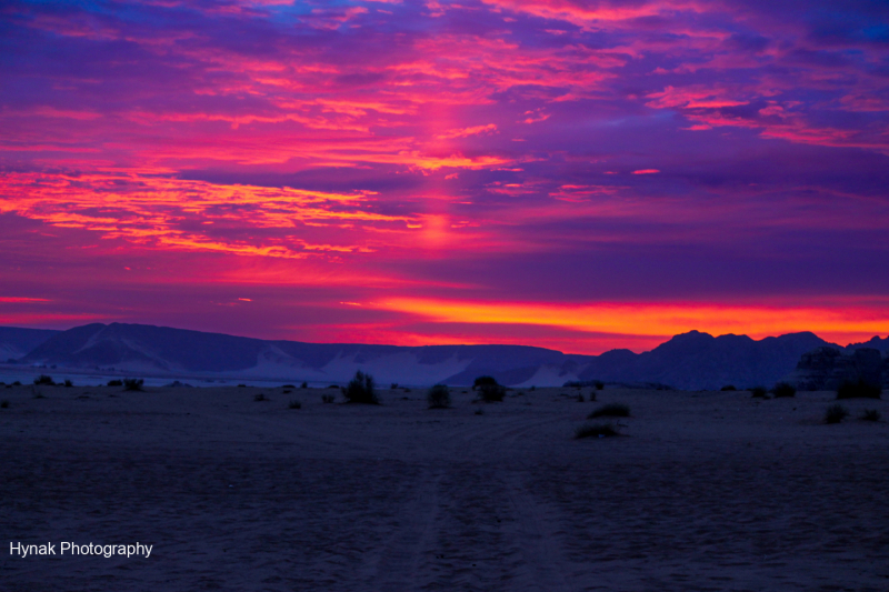 Morning-sky-over-the-Jordan-desert